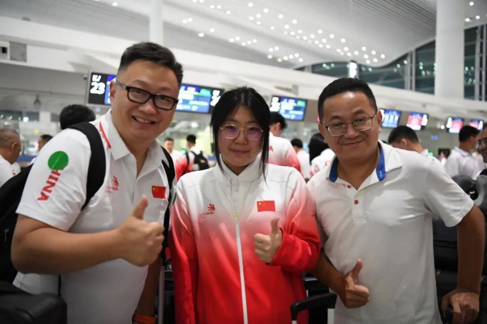 里昂球员家属聚会，共同为球员加油的简单介绍