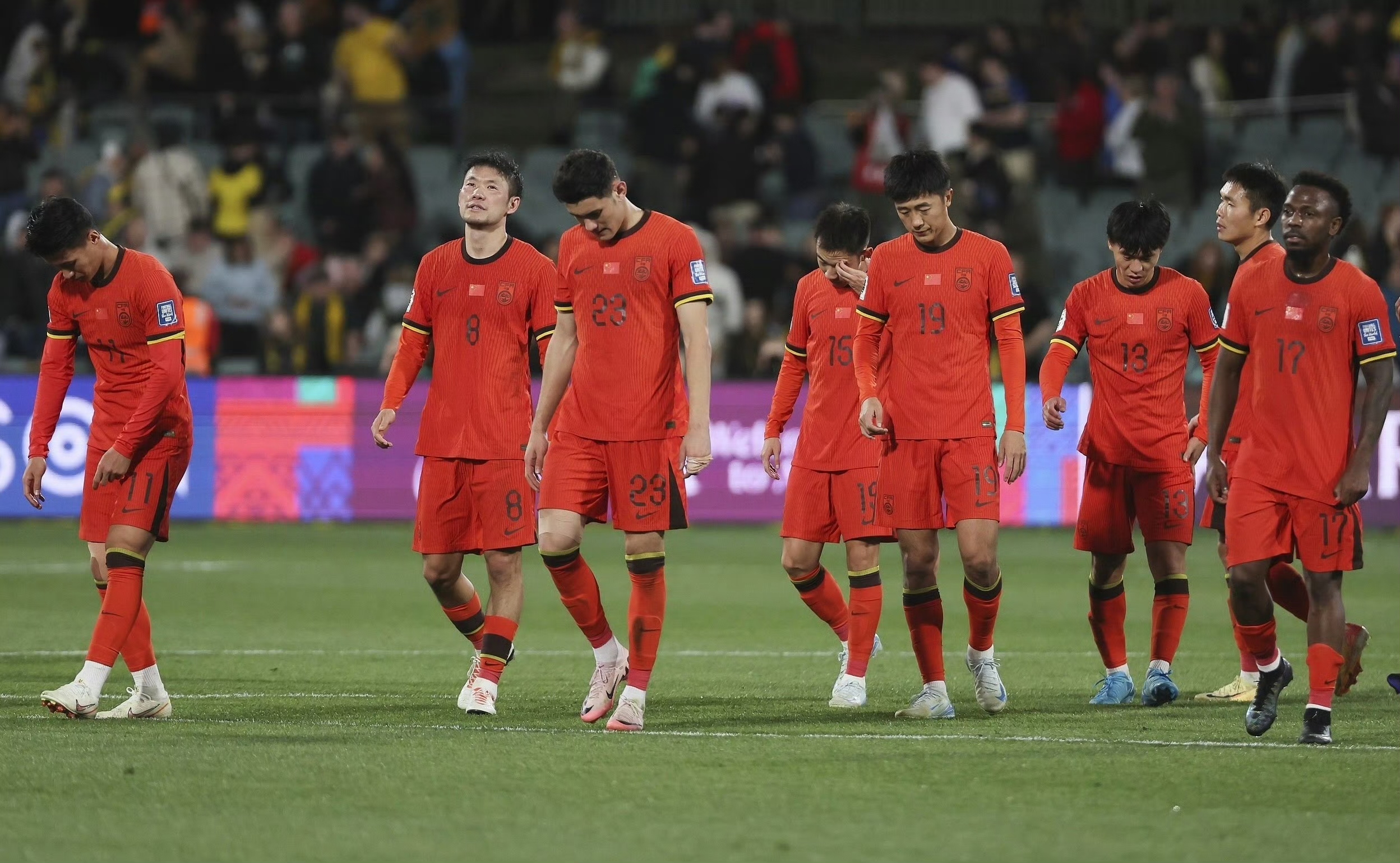 印度队横扫印尼队,黄鸭组合点燃赛场 印度队横扫印尼队,黄鸭组合点燃赛场