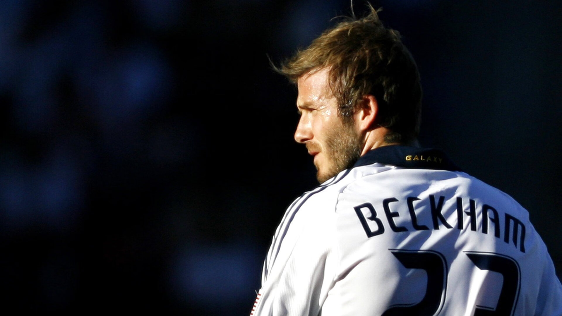 神展开!恩比德在F1巴林站接管比赛,背后竟与马刺踏平猛龙有关?