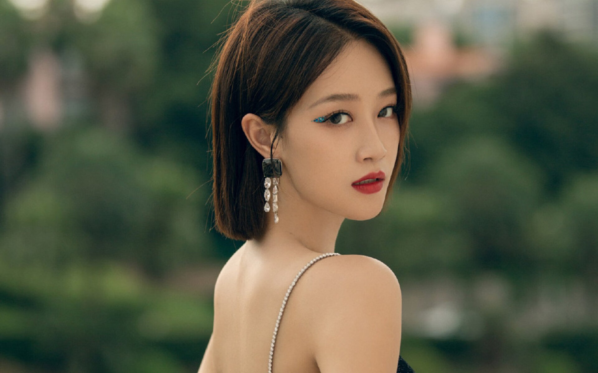 王座与利刃，基耶萨生死战封神，塞维利亚击碎威尔士最后防线