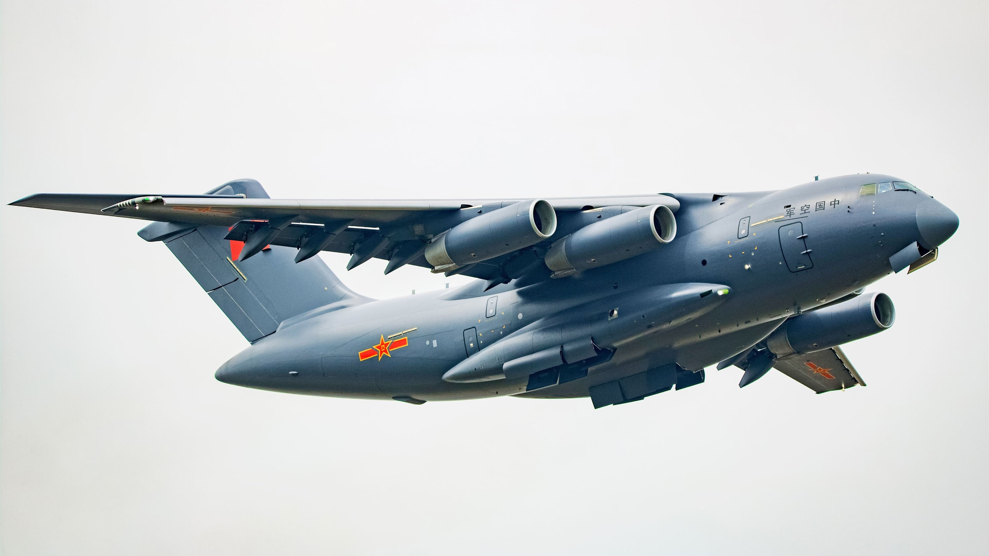 地缘绿茵场,当意甲焦点战遇见几内亚对伊朗的战术启示